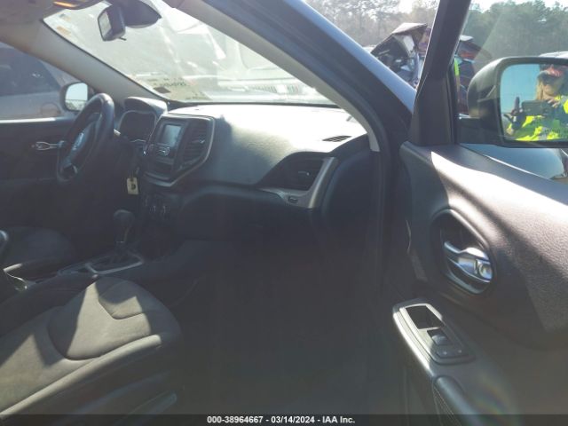 1C4PJLABXFW700949 Jeep Cherokee Sport