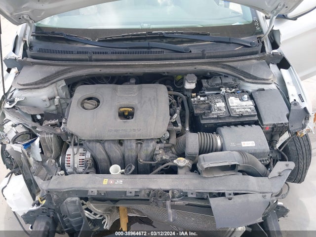 Hyundai ELANTRA SE 2019 5NPD74LF2KH434169 Image 10