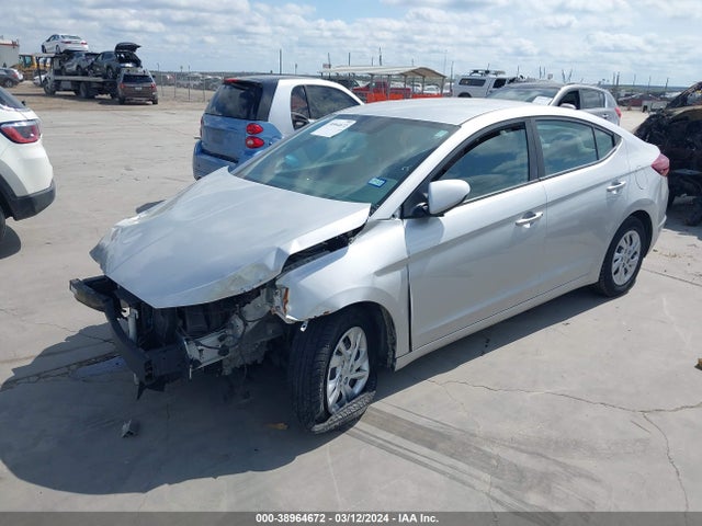 Hyundai ELANTRA SE 2019 5NPD74LF2KH434169 Image 2