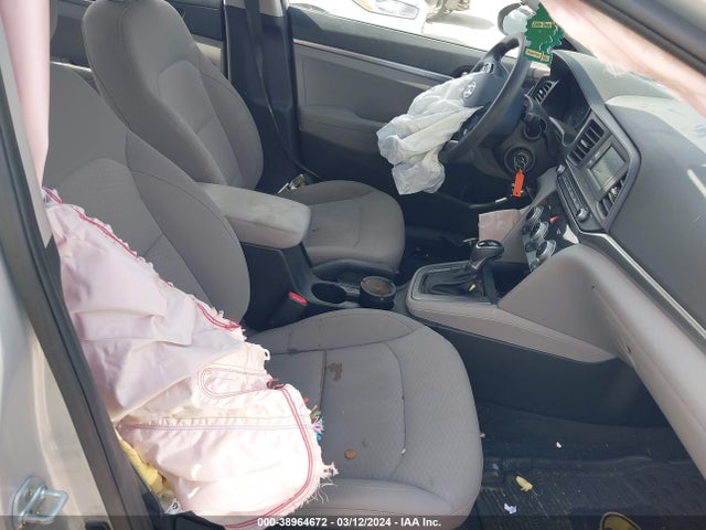 Hyundai ELANTRA SE 2019 5NPD74LF2KH434169 Image 5