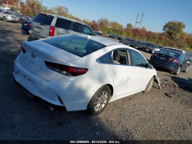5NPE24AF2JH703422 Hyundai SONATA SE