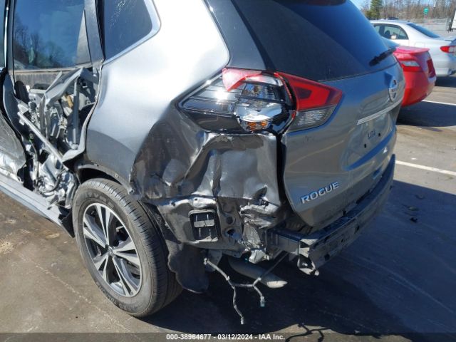 JN8AT2MT2JW462011 Nissan Rogue Sl