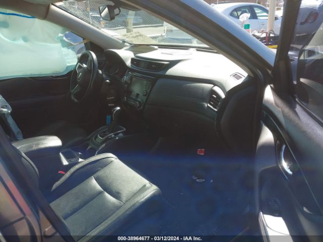 JN8AT2MT2JW462011 Nissan Rogue Sl