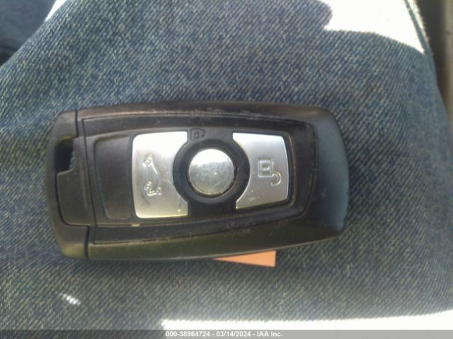 WBA3C3C55EPV90463 BMW 320i Xdrive