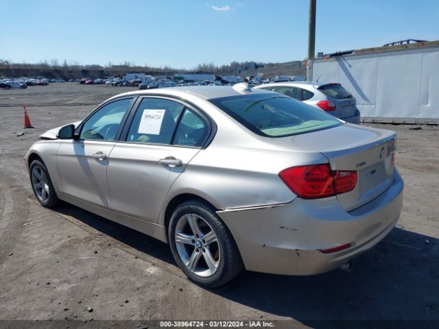 WBA3C3C55EPV90463 BMW 320i Xdrive