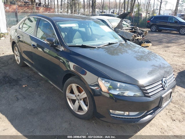 2015 1VWAT7A36FC106180 main image