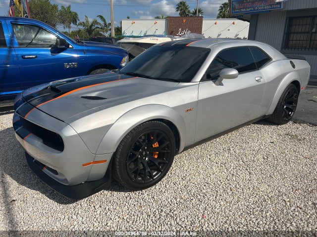 Dodge Challenger R/t Scat Pack Widebody 2022 2C3CDZFJ1NH219143 Image 2