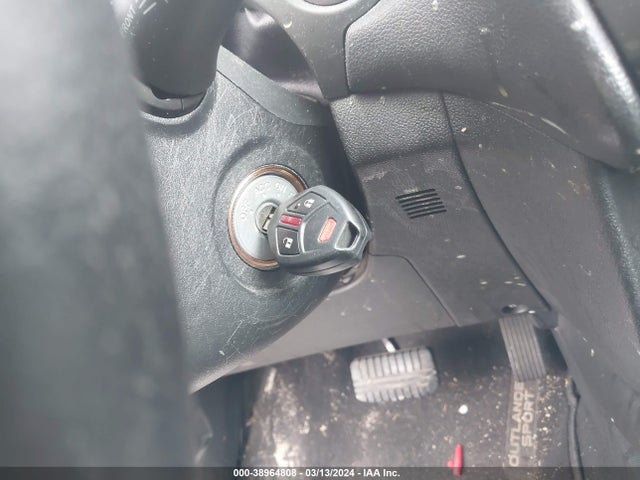 4A4AP3AU2FE051071 Mitsubishi Outlander Sport Es