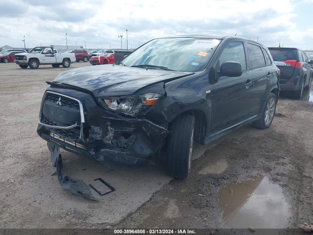 4A4AP3AU2FE051071 Mitsubishi Outlander Sport Es