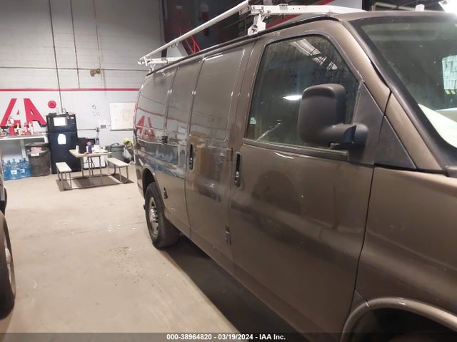 Chevrolet Express 3500 Work Van 2017 1GCZGGFG0H1102808 Image 13