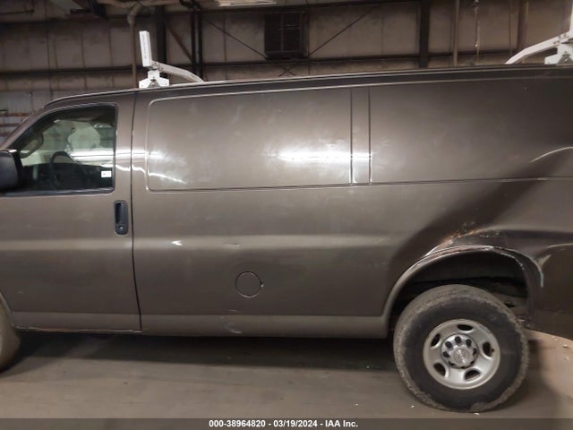 Chevrolet Express 3500 Work Van 2017 1GCZGGFG0H1102808 Image 14
