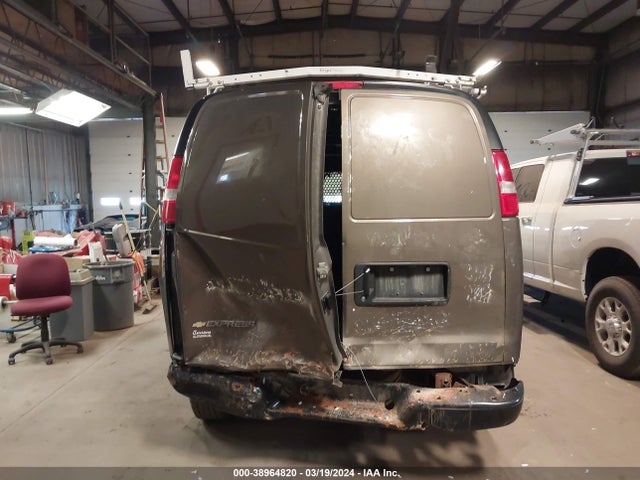Chevrolet Express 3500 Work Van 2017 1GCZGGFG0H1102808 Image 16