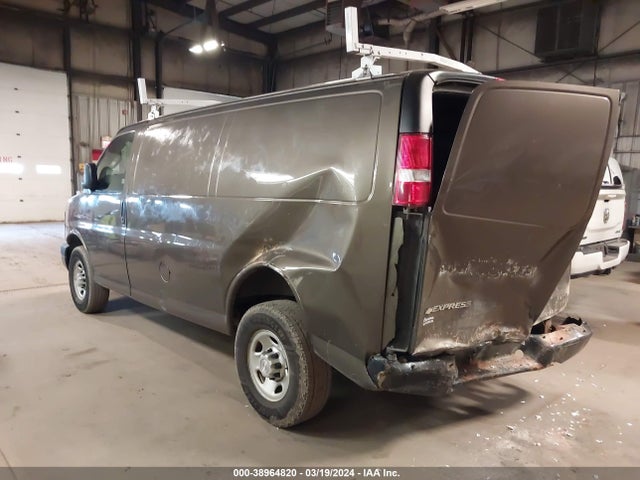 Chevrolet Express 3500 Work Van 2017 1GCZGGFG0H1102808 Image 3