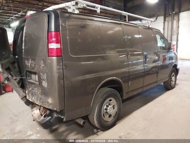 Chevrolet Express 3500 Work Van 2017 1GCZGGFG0H1102808 Image 4