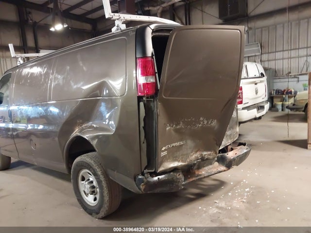 Chevrolet Express 3500 Work Van 2017 1GCZGGFG0H1102808 Image 6