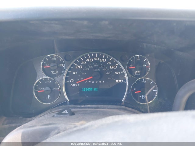 Chevrolet Express 3500 Work Van 2017 1GCZGGFG0H1102808 Image 7