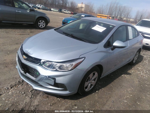 Chevrolet Cruze Ls Auto 2017 1G1BC5SM5H7267126 Image 2