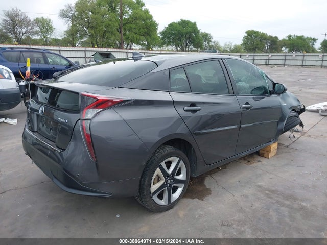 Toyota Prius Four Touring 2018 JTDKARFU7J3545455 Image 4