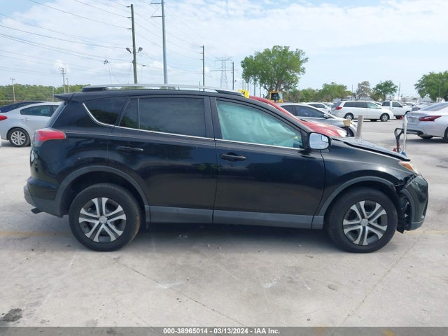 Toyota RAV4 LE 2017 2T3ZFREV1HW401756 Image 13