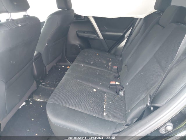 Toyota RAV4 LE 2017 2T3ZFREV1HW401756 Image 8