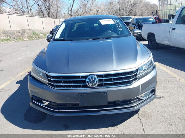 Volkswagen Passat 2.0t Se 2018 1VWBA7A34JC047035 Image 13