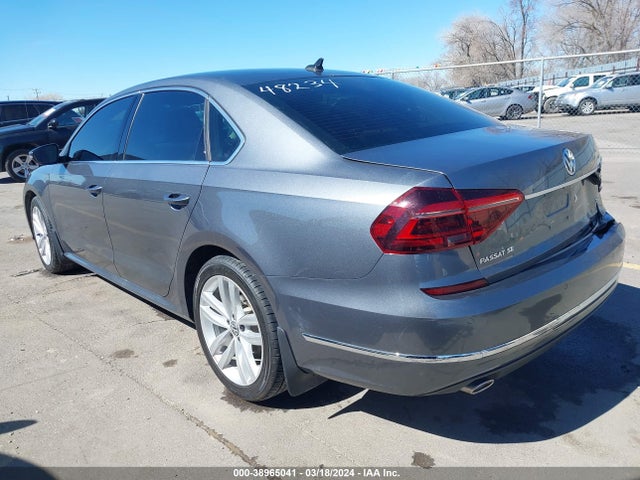 Volkswagen Passat 2.0t Se 2018 1VWBA7A34JC047035 Image 3