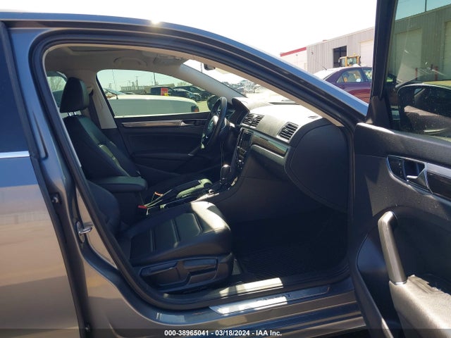 Volkswagen Passat 2.0t Se 2018 1VWBA7A34JC047035 Image 5