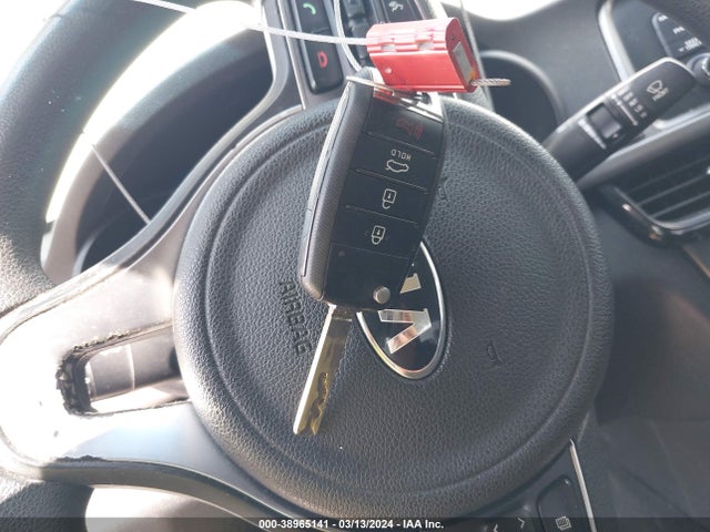 KIA Optima Lx 2016 5XXGT4L34GG002166 Image 11