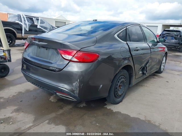 Chrysler 200 C 2015 1C3CCCCGXFN517157 Image 4