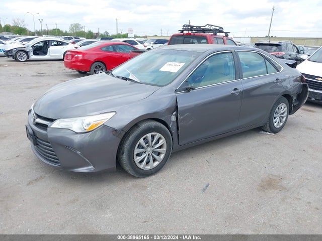 Toyota CAMRY LE 2015 4T4BF1FK2FR513906 Image 2
