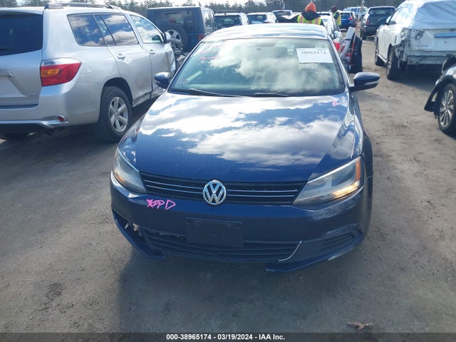 3VWD17AJ5EM326523 Volkswagen Jetta 1.8t Se
