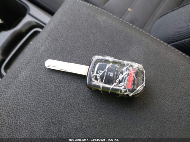 Honda CR-V LX 2019 2HKRW6H36KH213399 Image 11