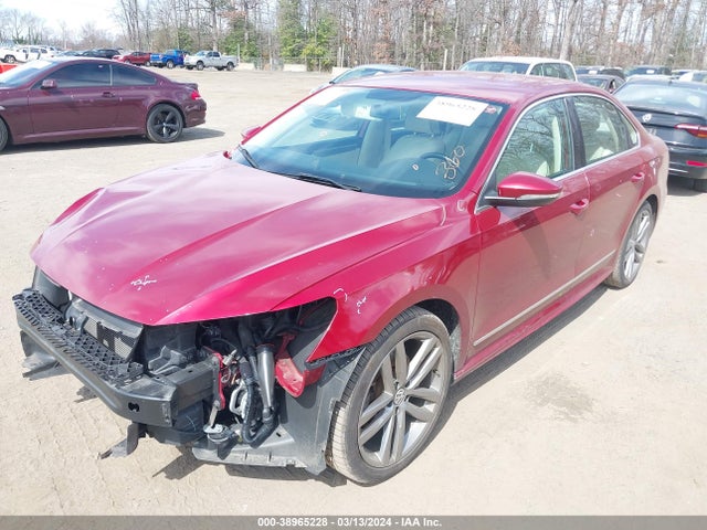1VWAT7A32GC064396 Volkswagen Passat 1.8t R-line