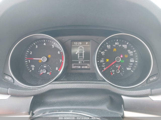 1VWAT7A32GC064396 Volkswagen Passat 1.8t R-line