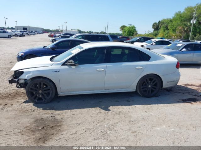 1VWAA7A37JC031780 Volkswagen Passat 2.0t R-line/2.0t S