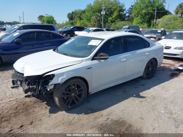 1VWAA7A37JC031780 Volkswagen Passat 2.0t R-line/2.0t S