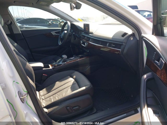 WAUGMAF40KA023176 Audi A4 40 Premium/40 Titanium Premium