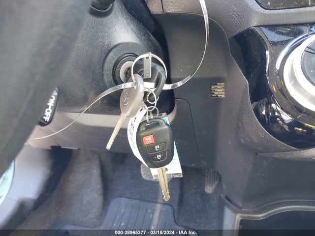 Toyota Prius C Two 2015 JTDKDTB37F1110052 Image 11