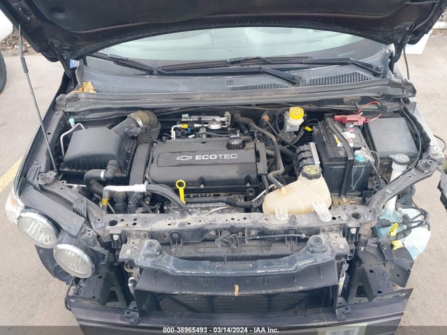 Chevrolet Sonic Lt Auto 2015 1G1JC5SG3F4189210 Image 10