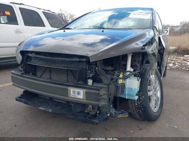 Chevrolet Sonic Lt Auto 2015 1G1JC5SG3F4189210 Image 6