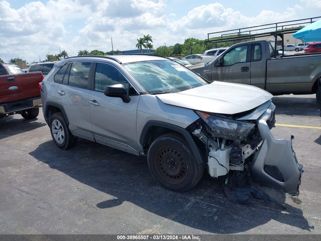 Toyota RAV4 LE 2020 2T3H1RFV7LC034980 Image 1