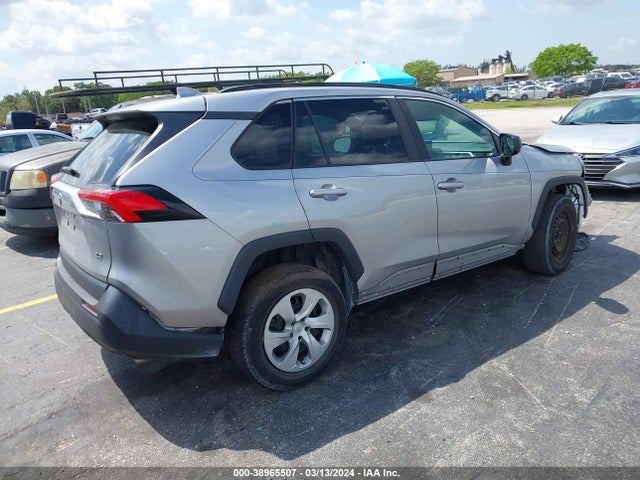 Toyota RAV4 LE 2020 2T3H1RFV7LC034980 Image 4