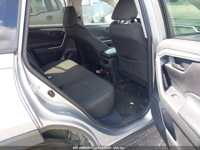 Toyota RAV4 LE 2020 2T3H1RFV7LC034980 Image 8