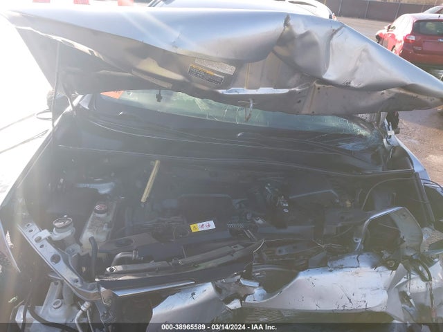 Toyota RAV4 LE 2018 JTMBFREV9JJ200029 Image 10