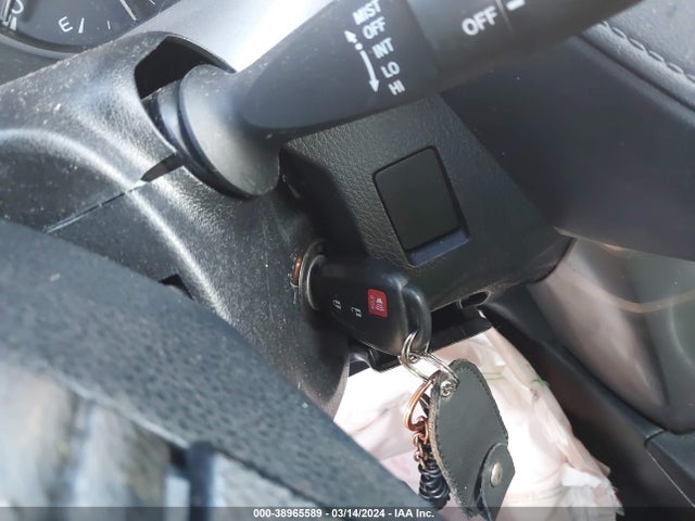 Toyota RAV4 LE 2018 JTMBFREV9JJ200029 Image 11
