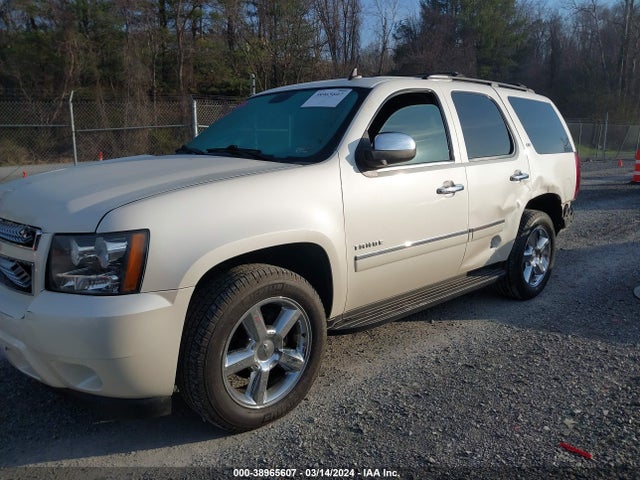 Chevrolet Tahoe Ltz 2014 1GNSKCE02ER125685 Image 2