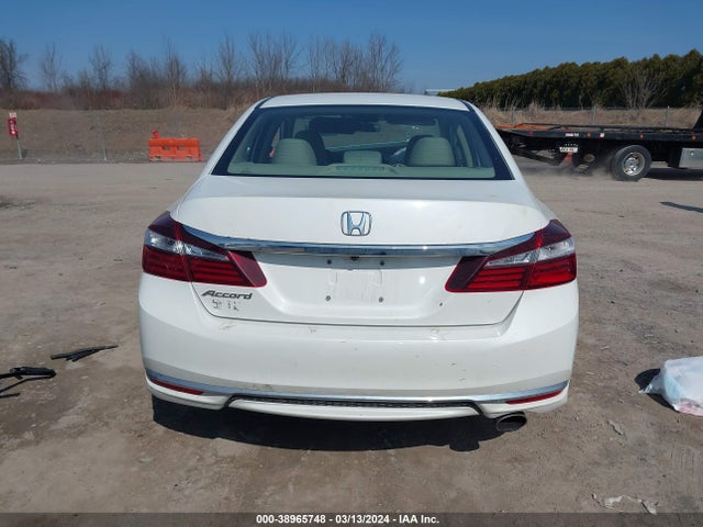 Honda ACCORD LX 2017 1HGCR2F37HA181136 Image 17