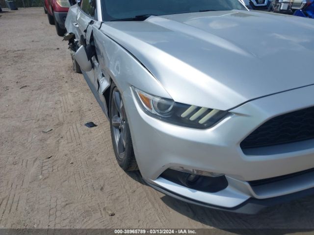 1FATP8EM0F5335795 Ford Mustang V6