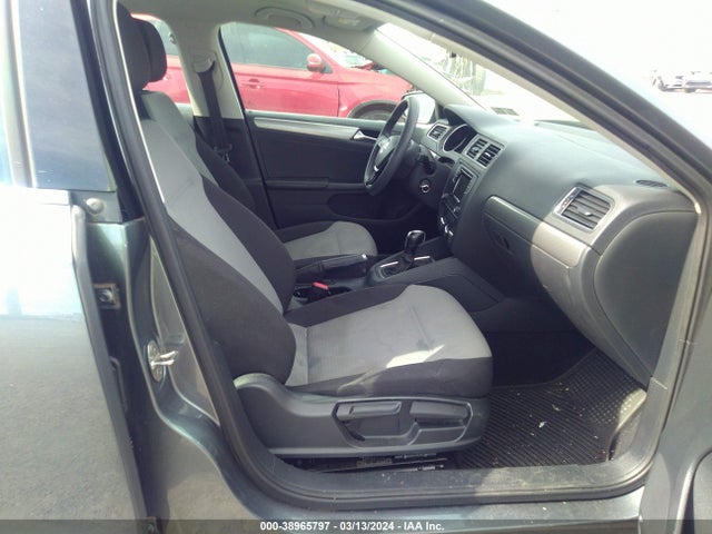 3VW2B7AJ1HM216903 Volkswagen Jetta 1.4t S