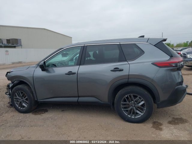 5N1BT3AA9PC820624 Nissan Rogue S Fwd